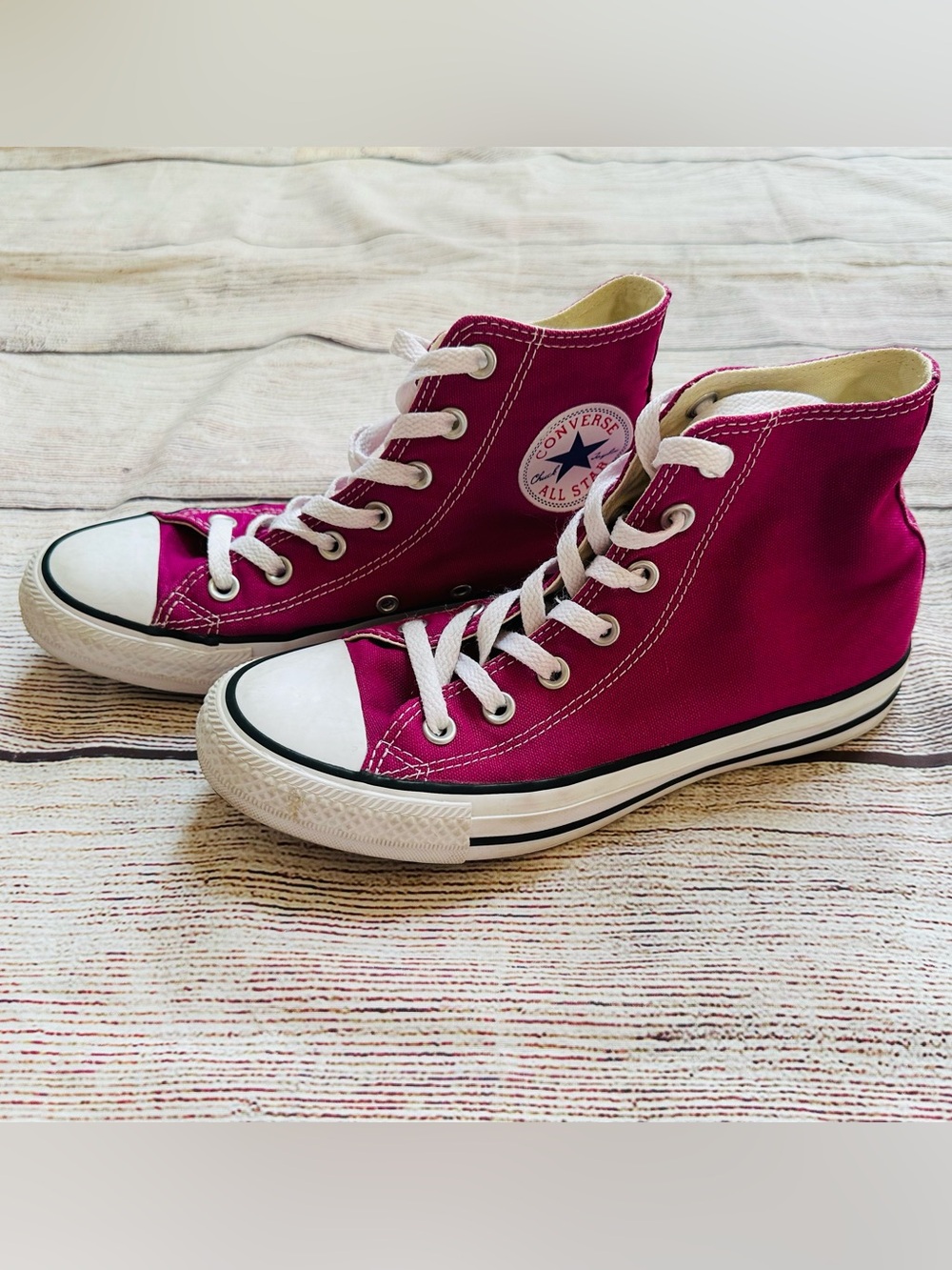 Converse Chuck Taylor All Star High Top Fuchsia Pink Sneakers Ladies Sz 7 - Picture 2 of 7